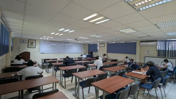 Estudiantes sinaloenses ganan dos medallas de plata y tres de bronce en Concurso Nacional de Talentos en Física 2025