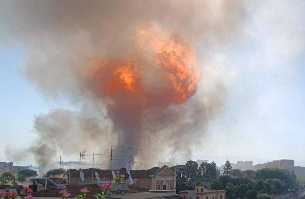 Explosión de gasolinera en Roma