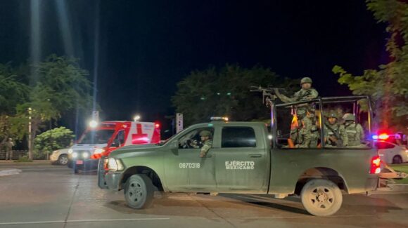 Fallece en el hospital Efigenia, mujer víctima colateral de balacera por el Malecón Nuevo, en Culiacán