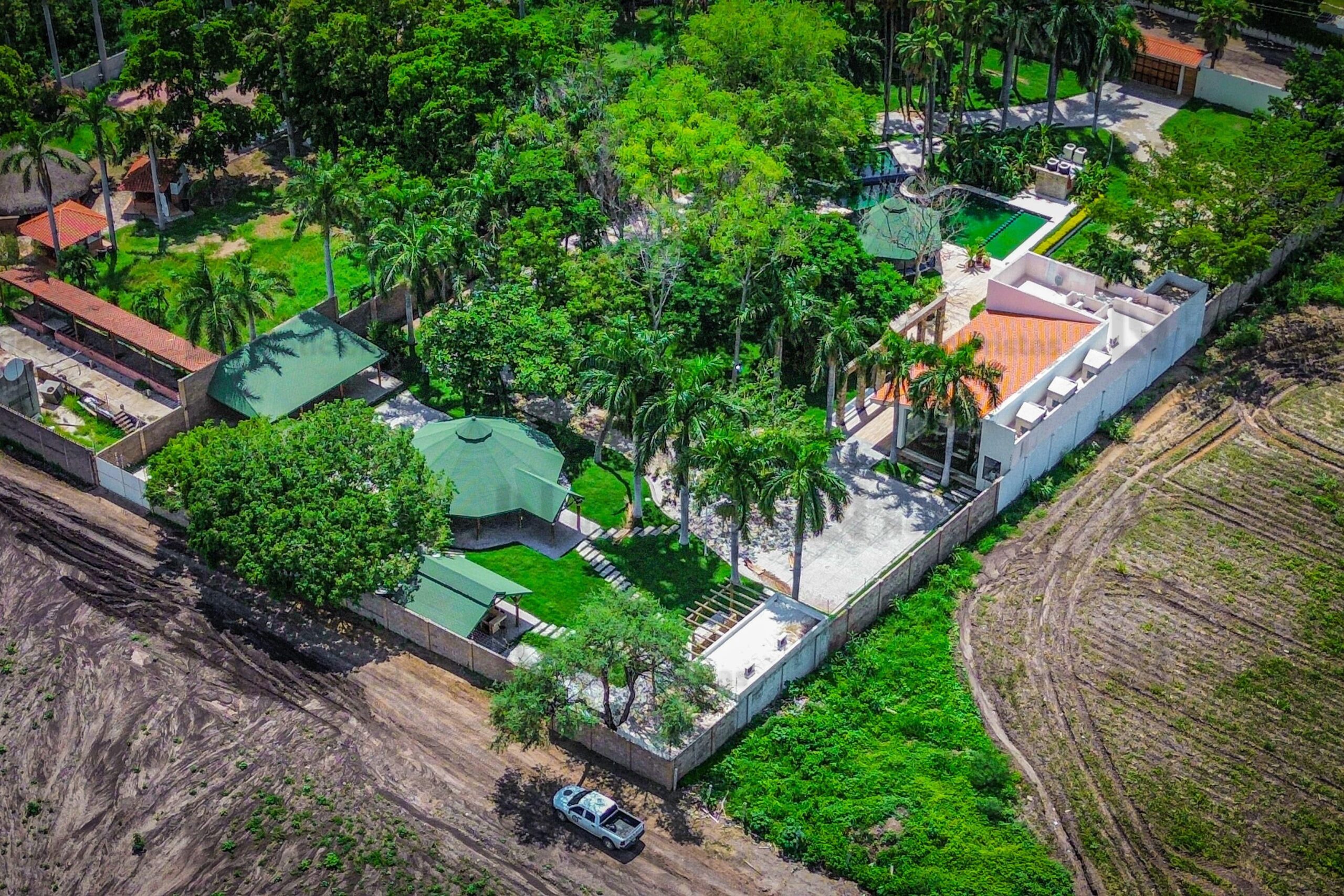 Finca en Culiacán donde asesinaron a Héctor Melesio Cuén Ojeda y privaron de su libertad a "El Mayo" Zambada, en Culiacán