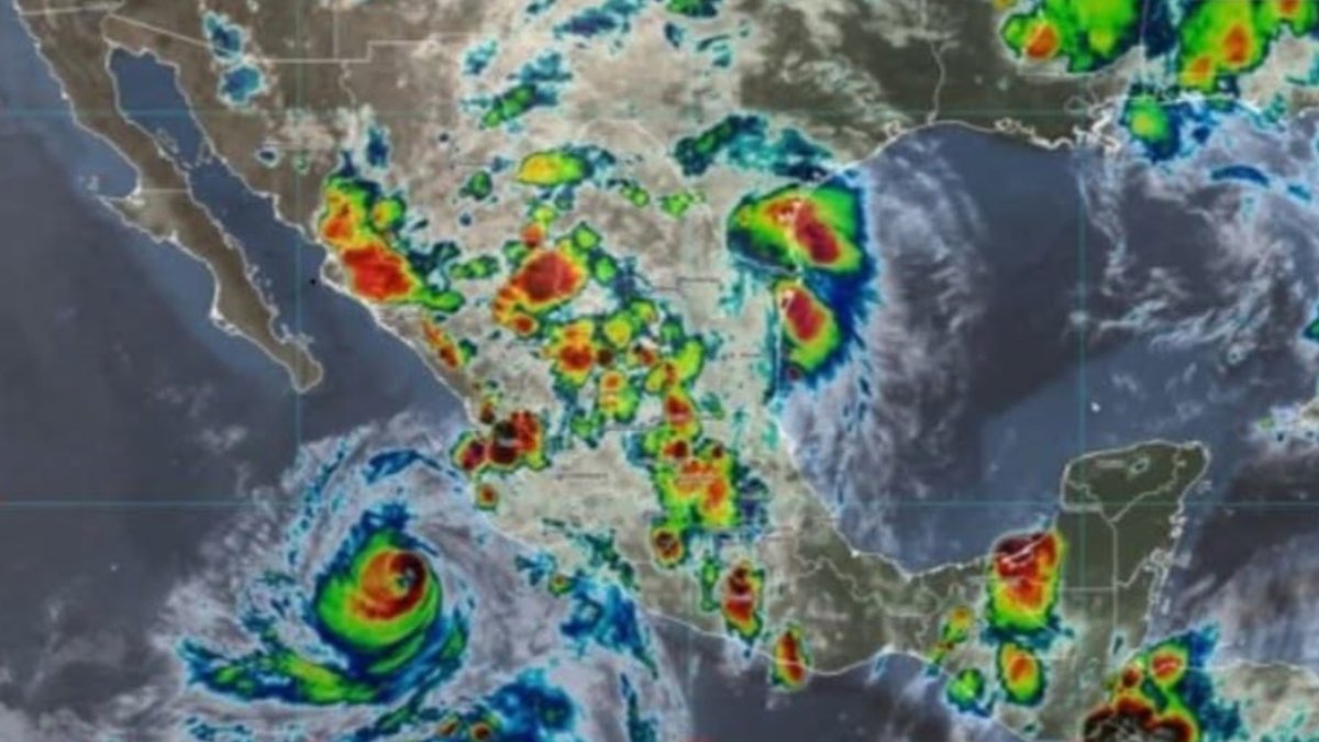 Flossie se convierte en huracán categoría 3