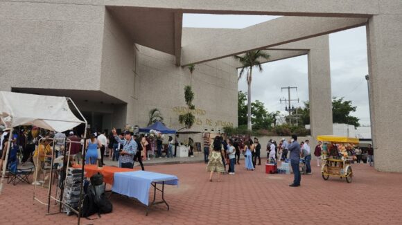 ¡Vivan los graduados! Graduaciones activan la economía en Guasave hasta en un 40 por ciento