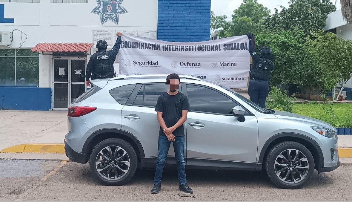 hombre con vehiculo robado en culiacan