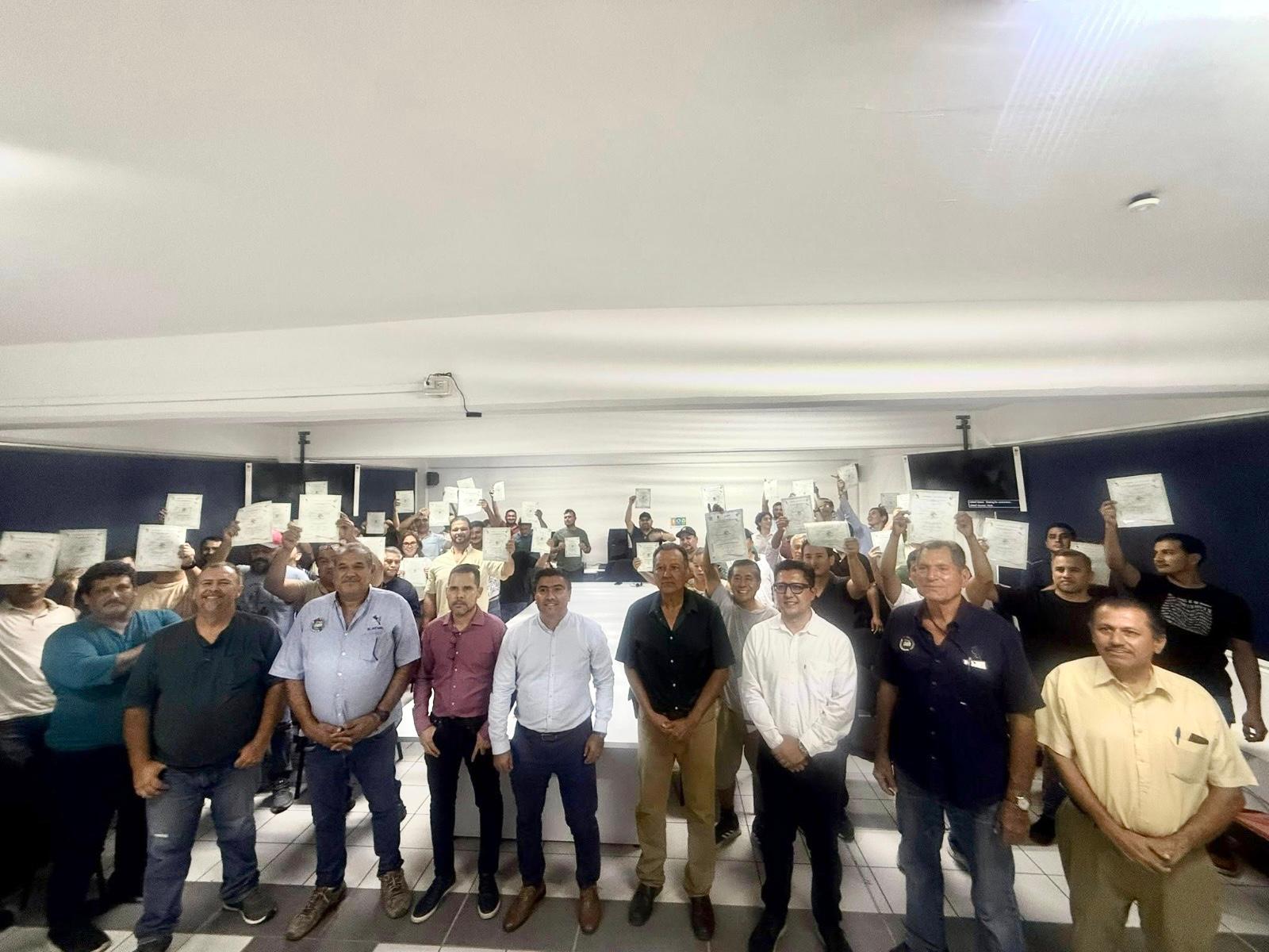 Icatsin y Secretaría de Economía sigue impulsando la profesionalización de oficios con el programa "Saber hacer"