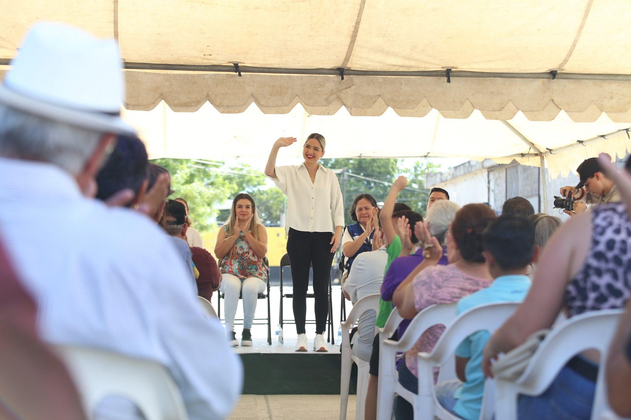 Inauguran calle pavimentada en colonia Jaripillo, en Mazatlán