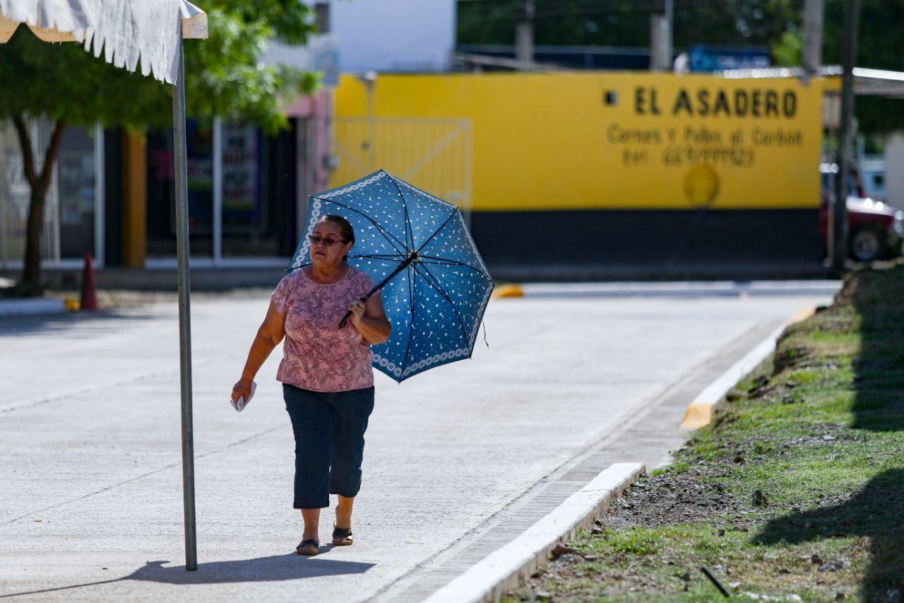 Inauguran calle pavimentada en colonia Jaripillo, en Mazatlán