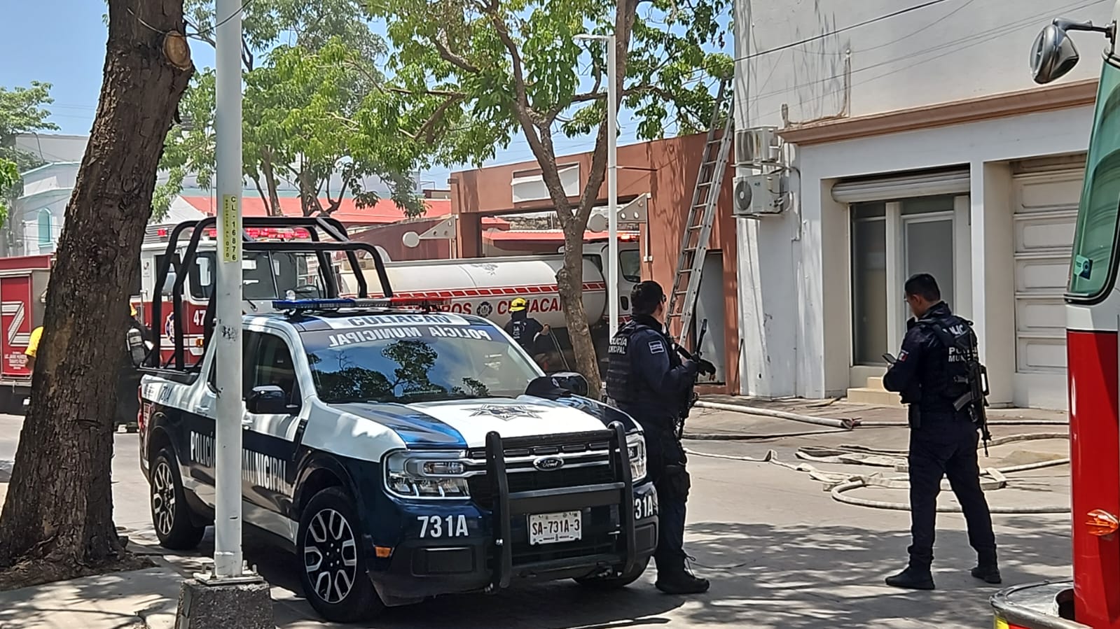 Se incendia laboratorio de la UAS en el centro de Culiacán