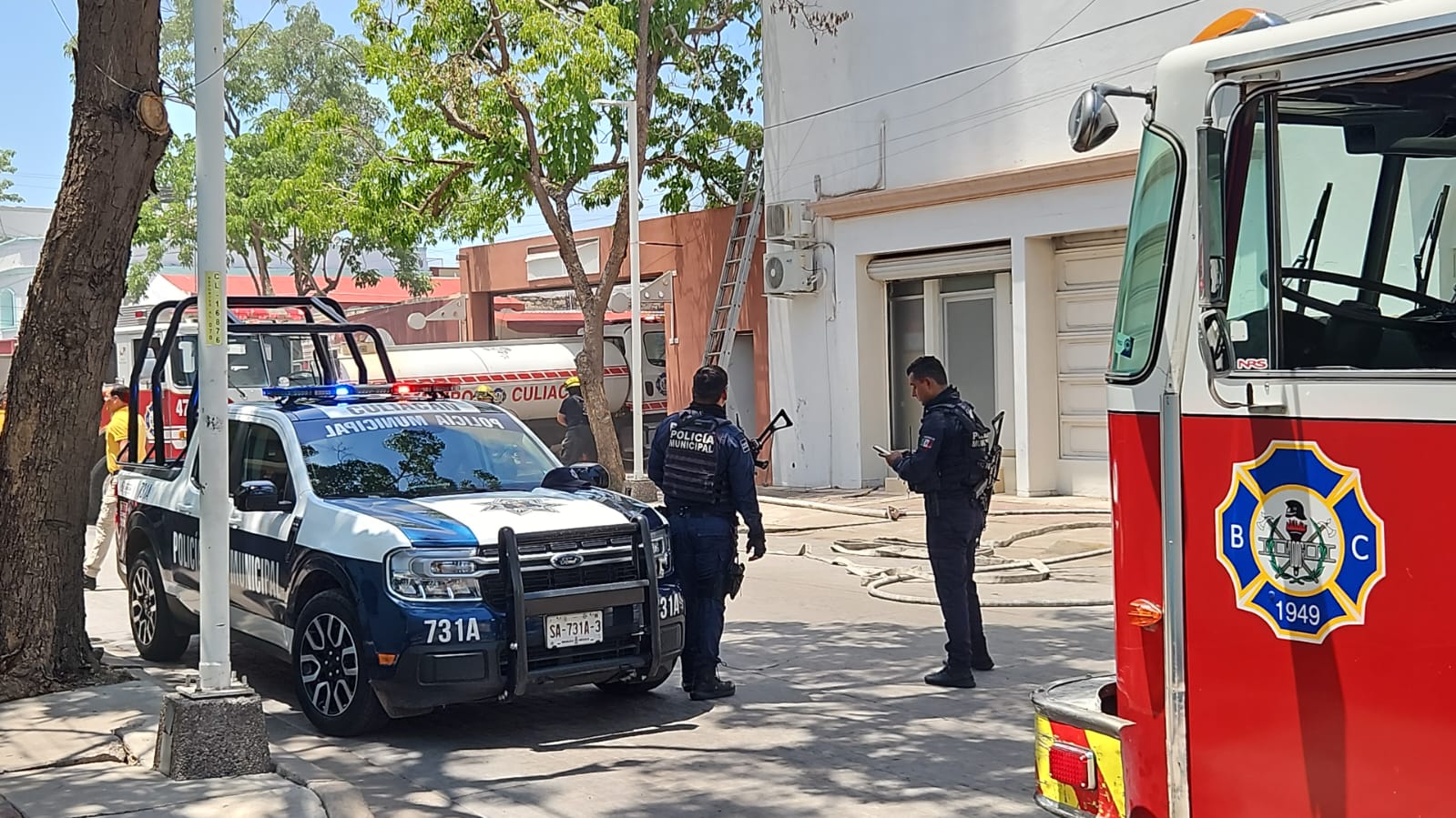 Se incendia laboratorio de la UAS en el centro de Culiacán