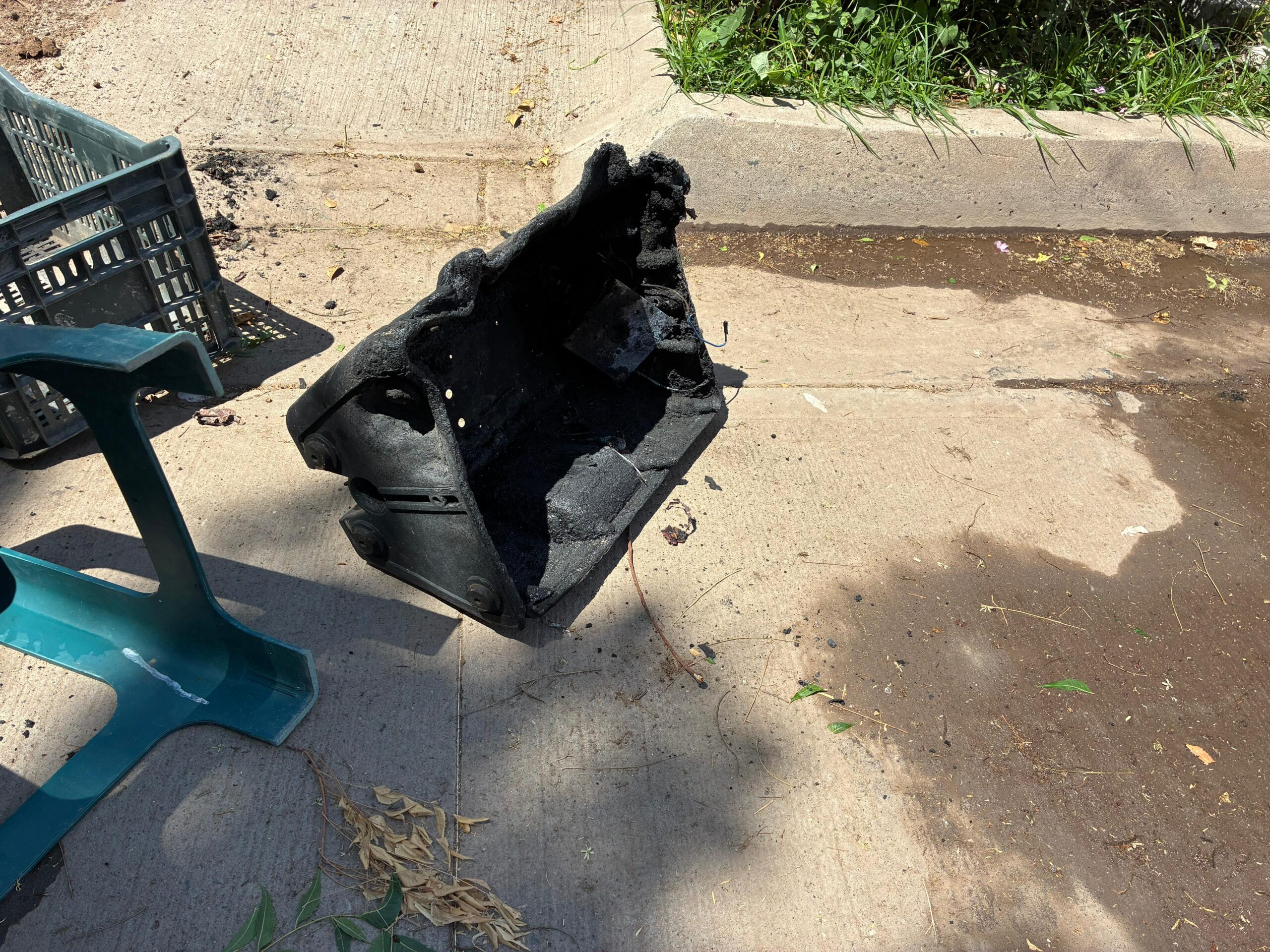 Hombre con problemas de esquizofrenia incendia su vivienda en Los Mochis