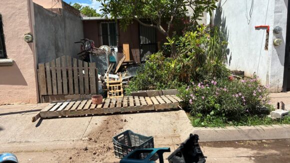 Hombre con problemas de esquizofrenia incendia su vivienda en Los Mochis