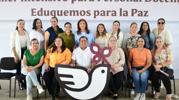 Capacitan en construcción de paz a maestros de Sinaloa