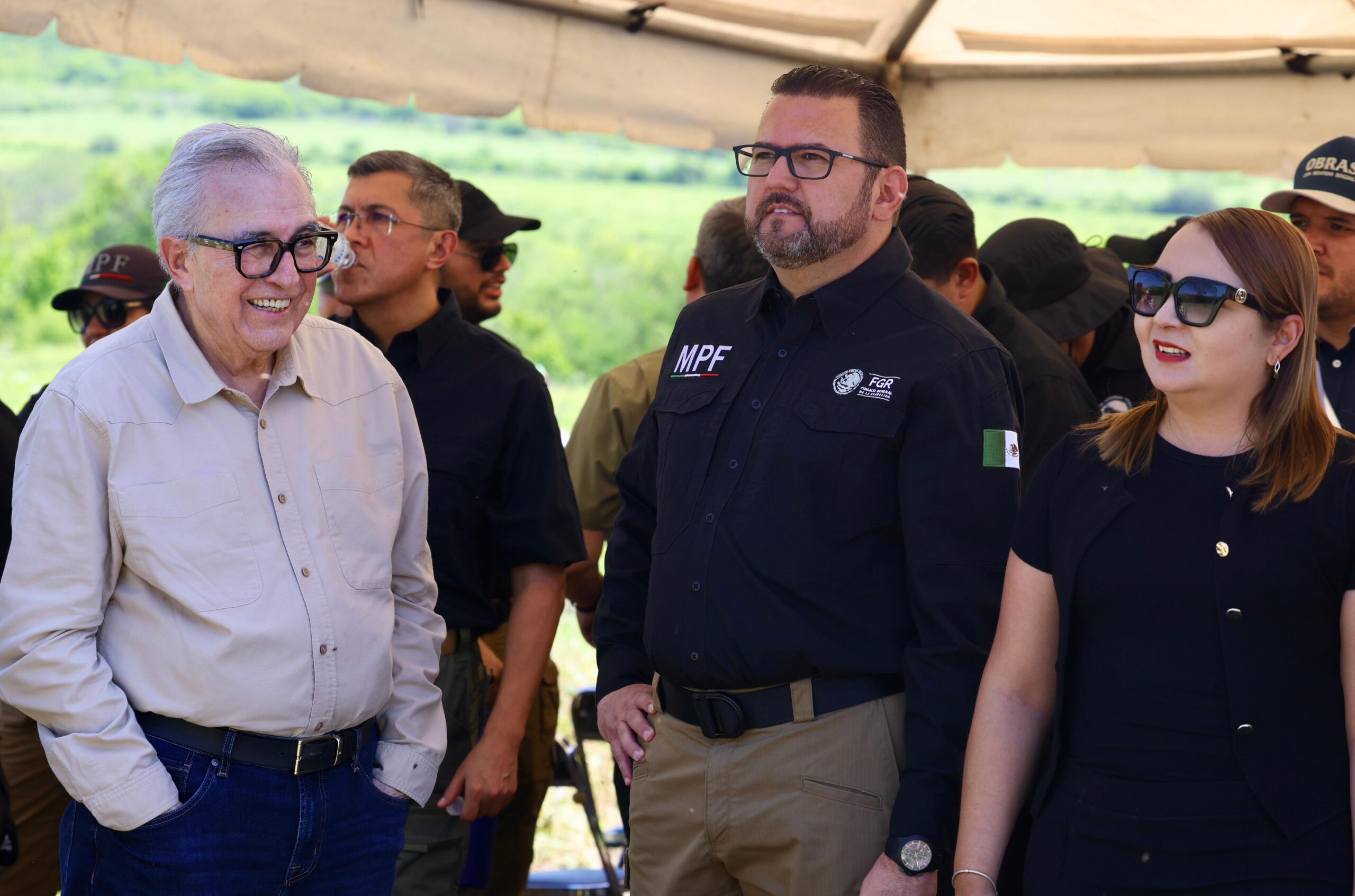 Encabeza Rocha Moya acto de incineración de narcóticos y destrucción de objetos del delito