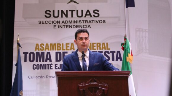 Isfa Bernabé Leal rinde protesta como secretario general del Suntuas Administrativos e Intendencia