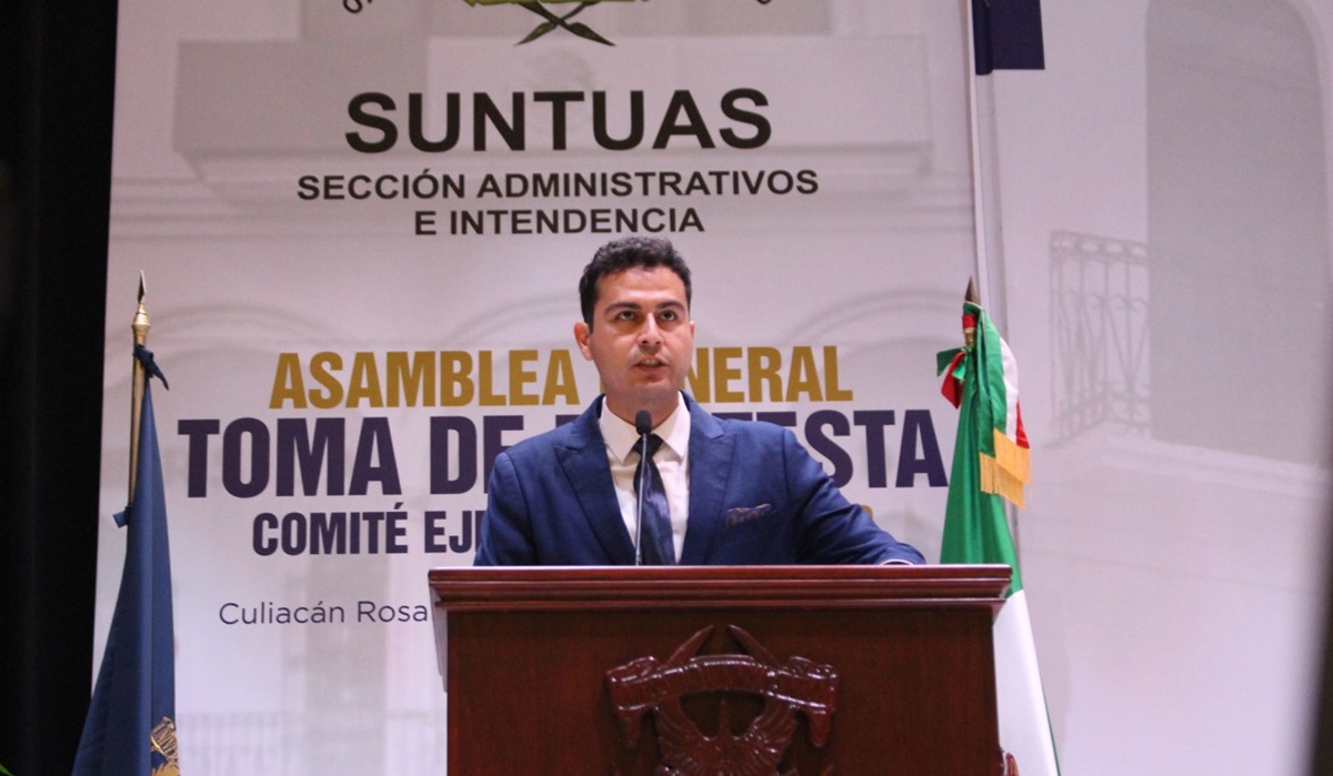 Isfa Bernabé Leal rinde protesta como secretario general del Suntuas Administrativos e Intendencia