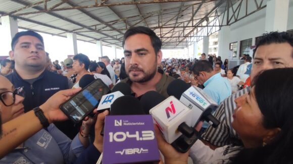 Ulises Pinzón sostiene que está y seguirá del lado de la gente, por eso asistió a la manifestación en Mexinol