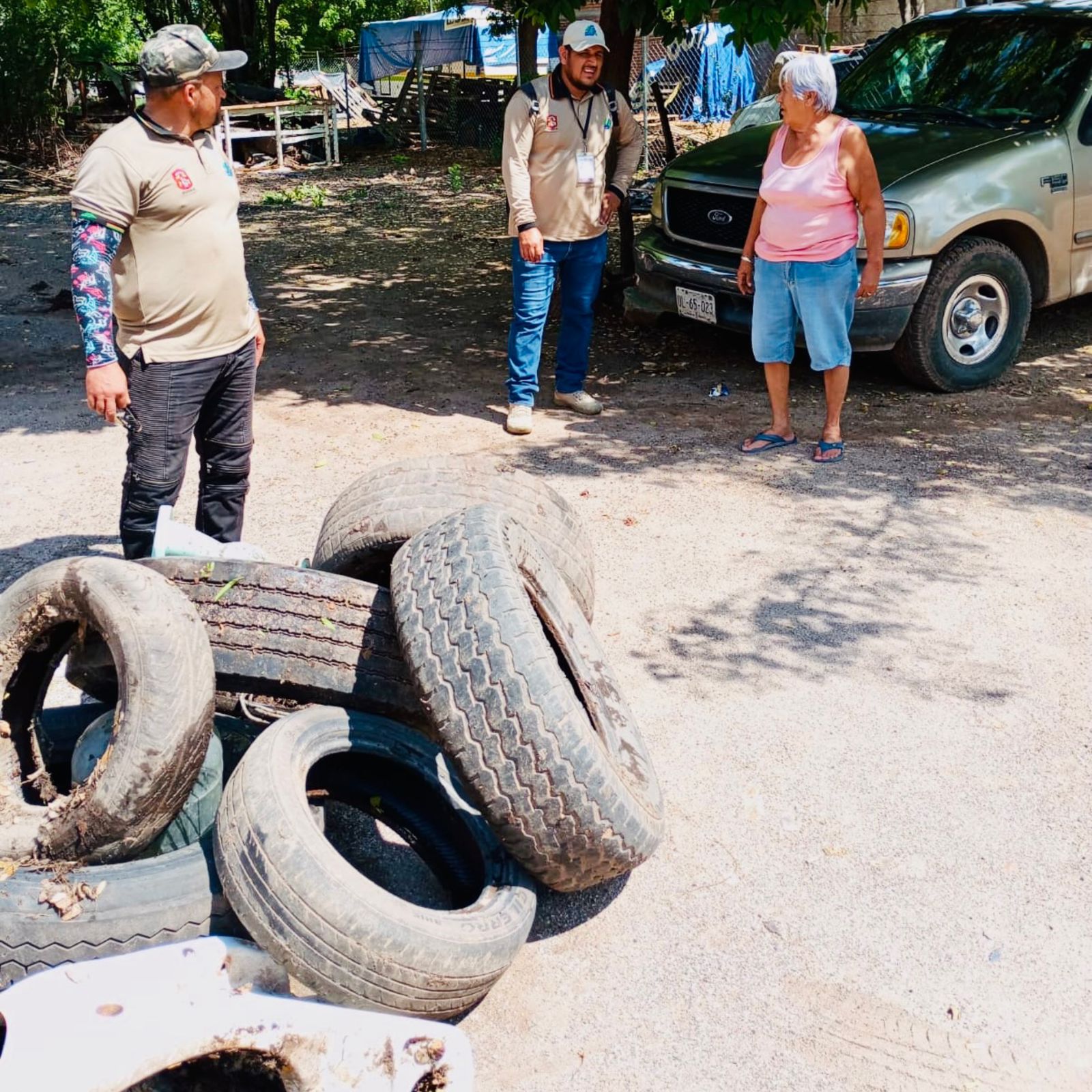 Realizan jornada de descacharrización en la colonia Morelos, en Guamúchil