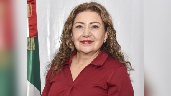 Regidora de Ahome llama a los policías y tránsitos a dar un buen trato a ciudadanos