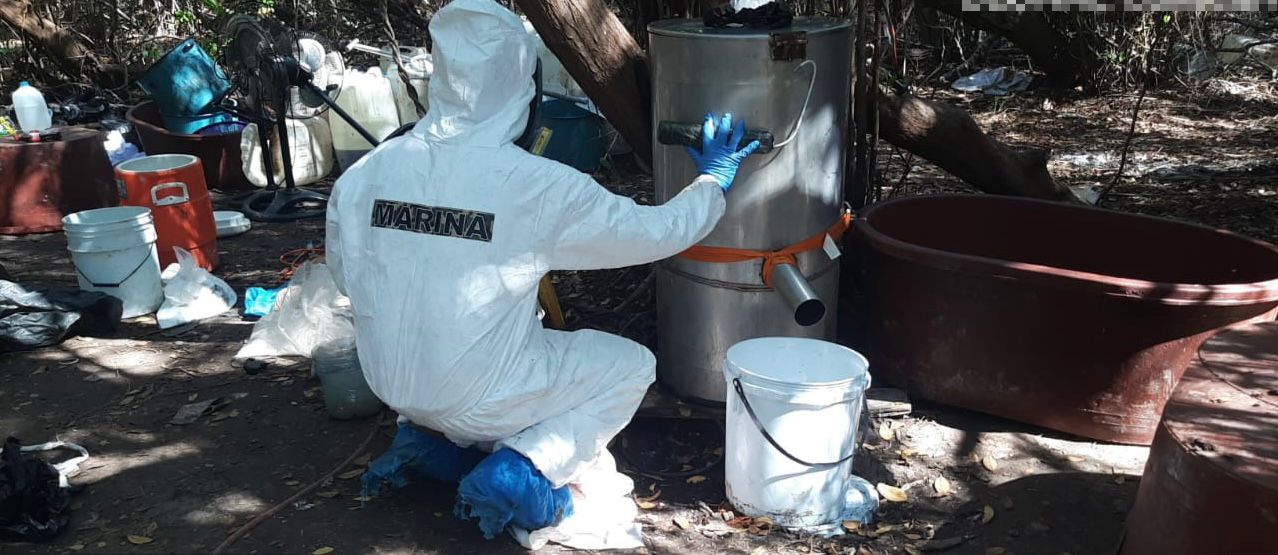 Neutralizan dos laboratorios clandestinos en Culiacán, afectación al crimen organizado supera los mil mdp