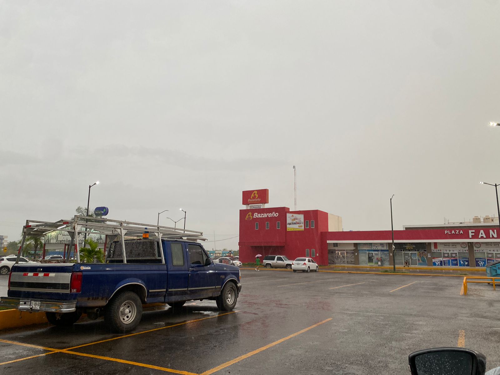 Se registran lluvias este sábado en Culiacán