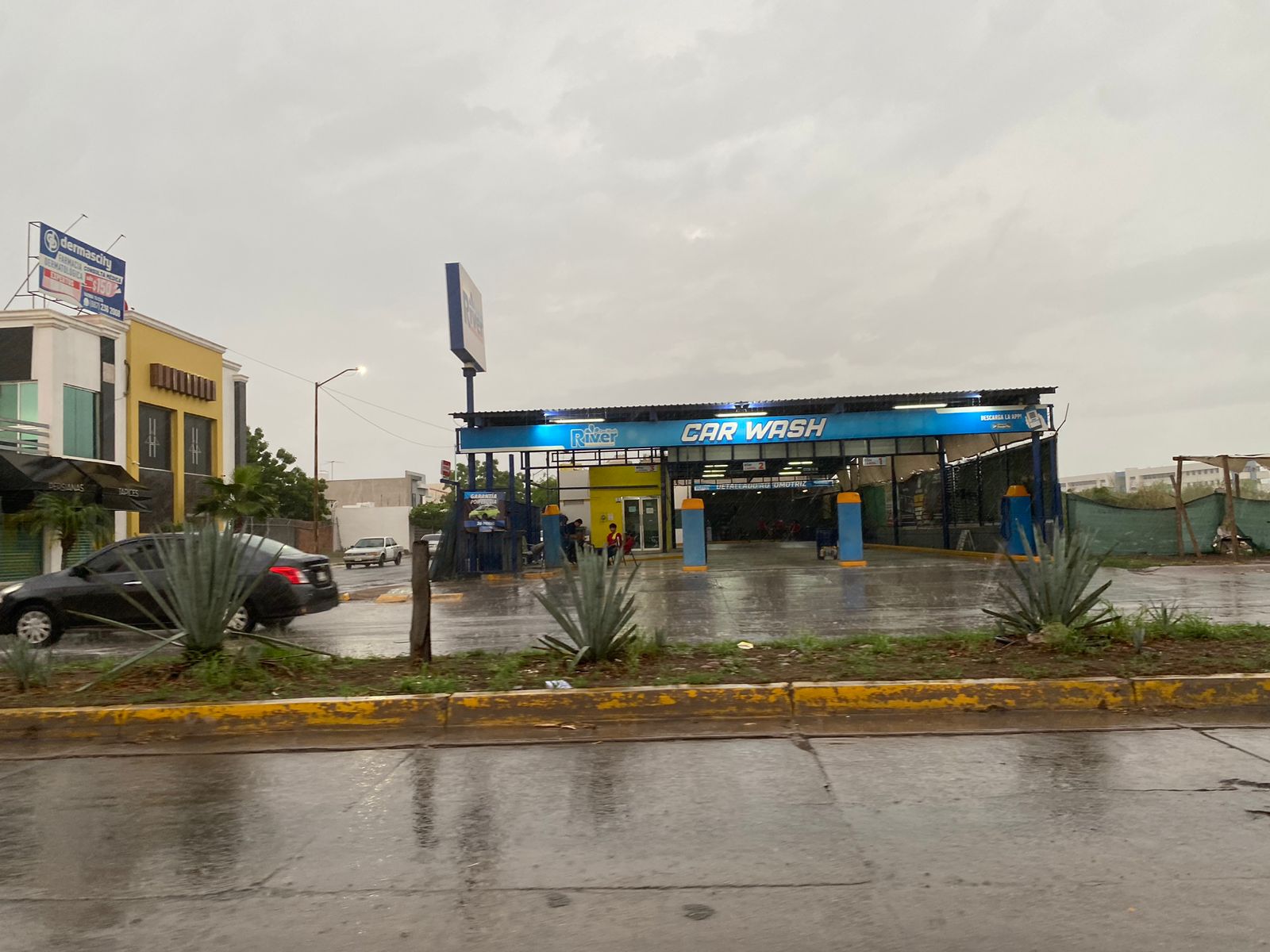 Se registran lluvias este sábado en Culiacán