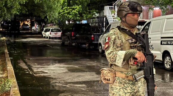 Localizan un cuerpo ‘embolsado’ en la colonia Miguel Hidalgo, en Culiacán