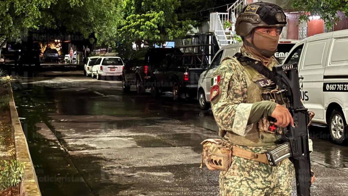 Localizan un cuerpo "embolsado" en la Miguel Hidalgo, en Culiacán