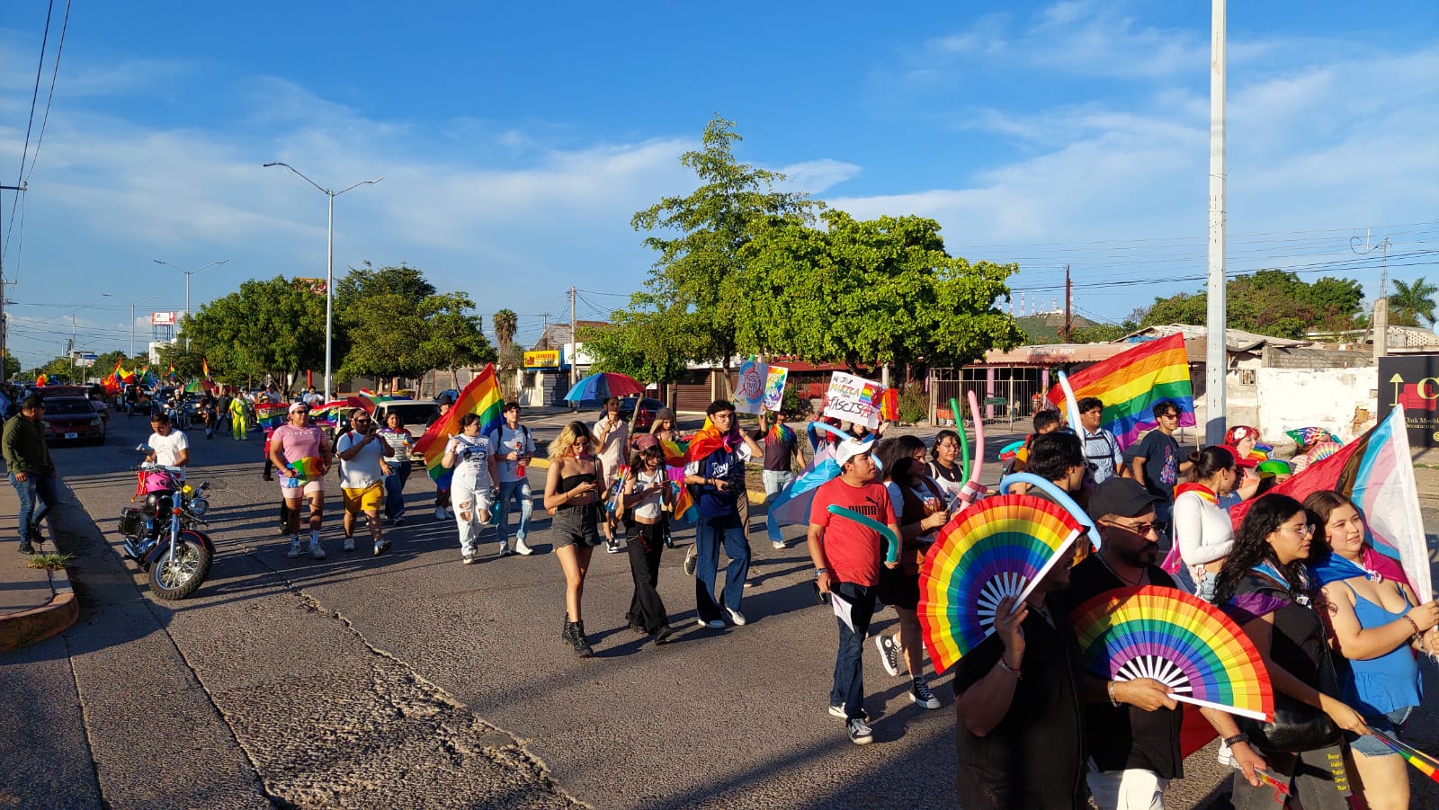 Realizan 7ª Marcha de la Diversidad en Los Mochis bajo el lema: “El ...