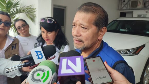 Sin inundaciones en viviendas, sólo encharcamientos provocó lluvia en El Carrizo: PC Ahome