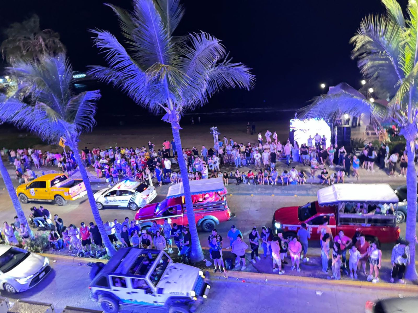 Max Peraza y Eduin Caz inauguran ‘Agustito Sunset’