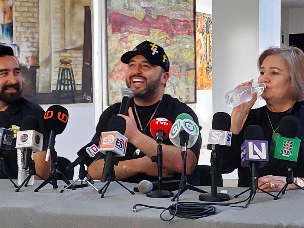 Max Salazar se presenta este viernes en Los Mochis