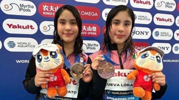 Mía y Lía Cueva ganan bronce para México en Mundial de Deportes Acuáticos Singapur 2025
