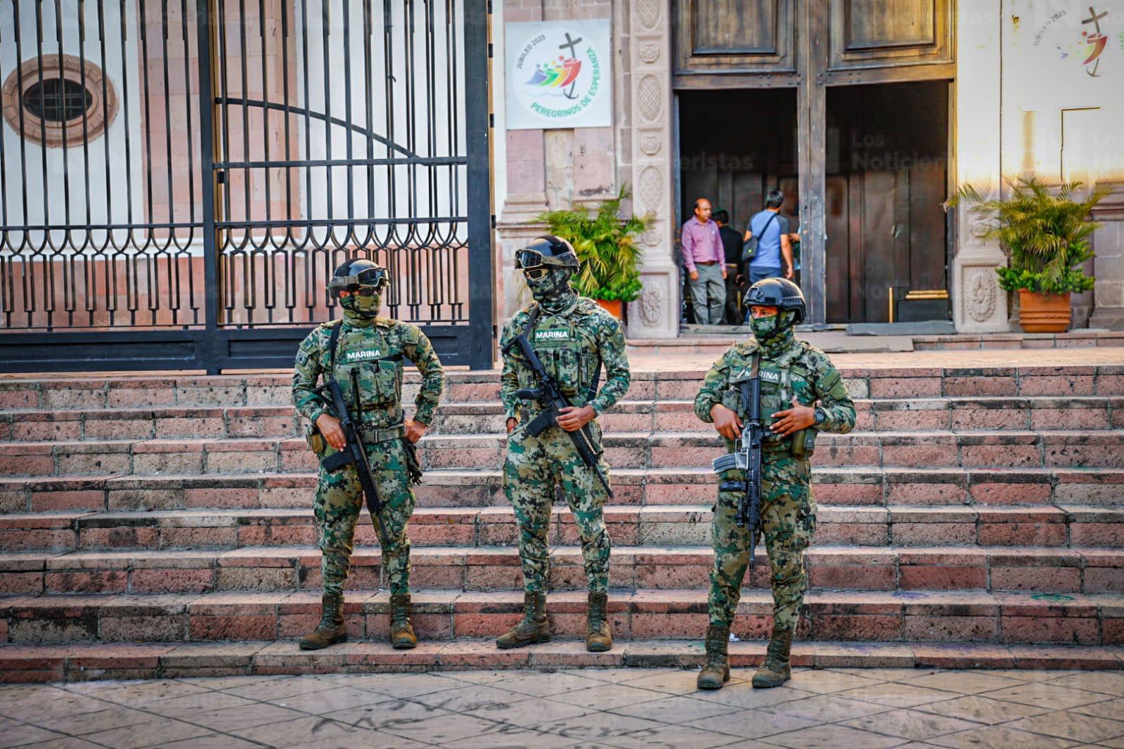 Autoridades de seguridad realizan operativo sobre la Álvaro Obregón, en Culiacán
