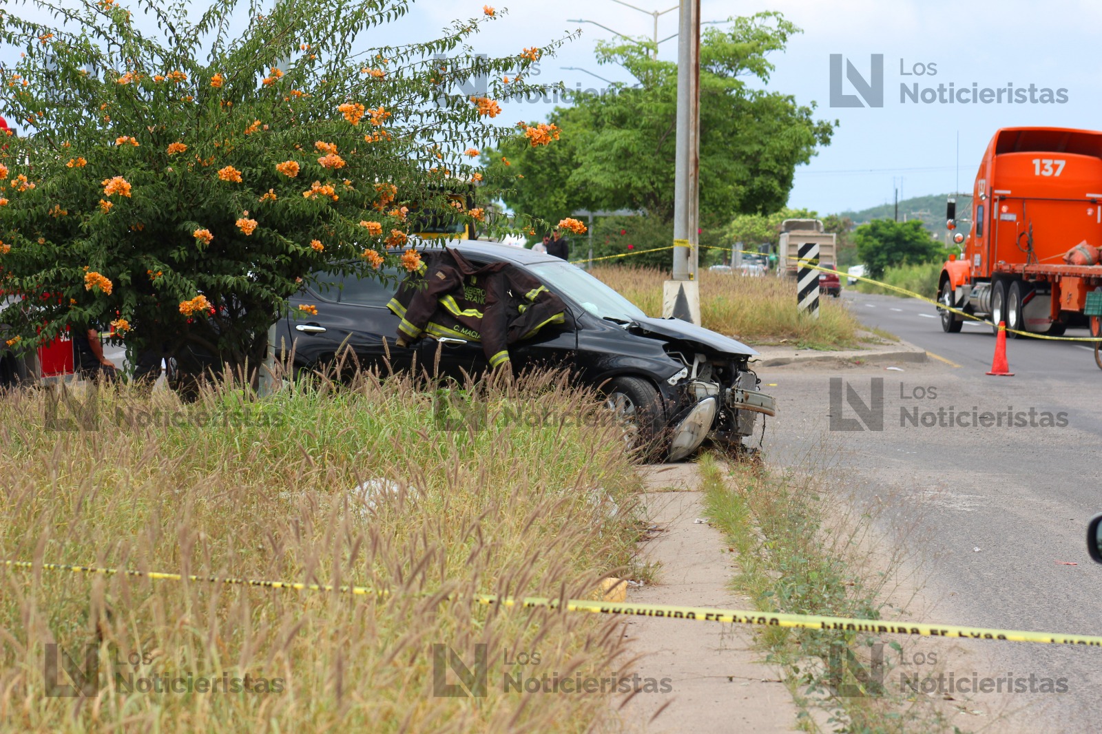 Mujer pierde la vida en fuerte choque sobre la carretera Internacional México 15, al sur de Mazatlán