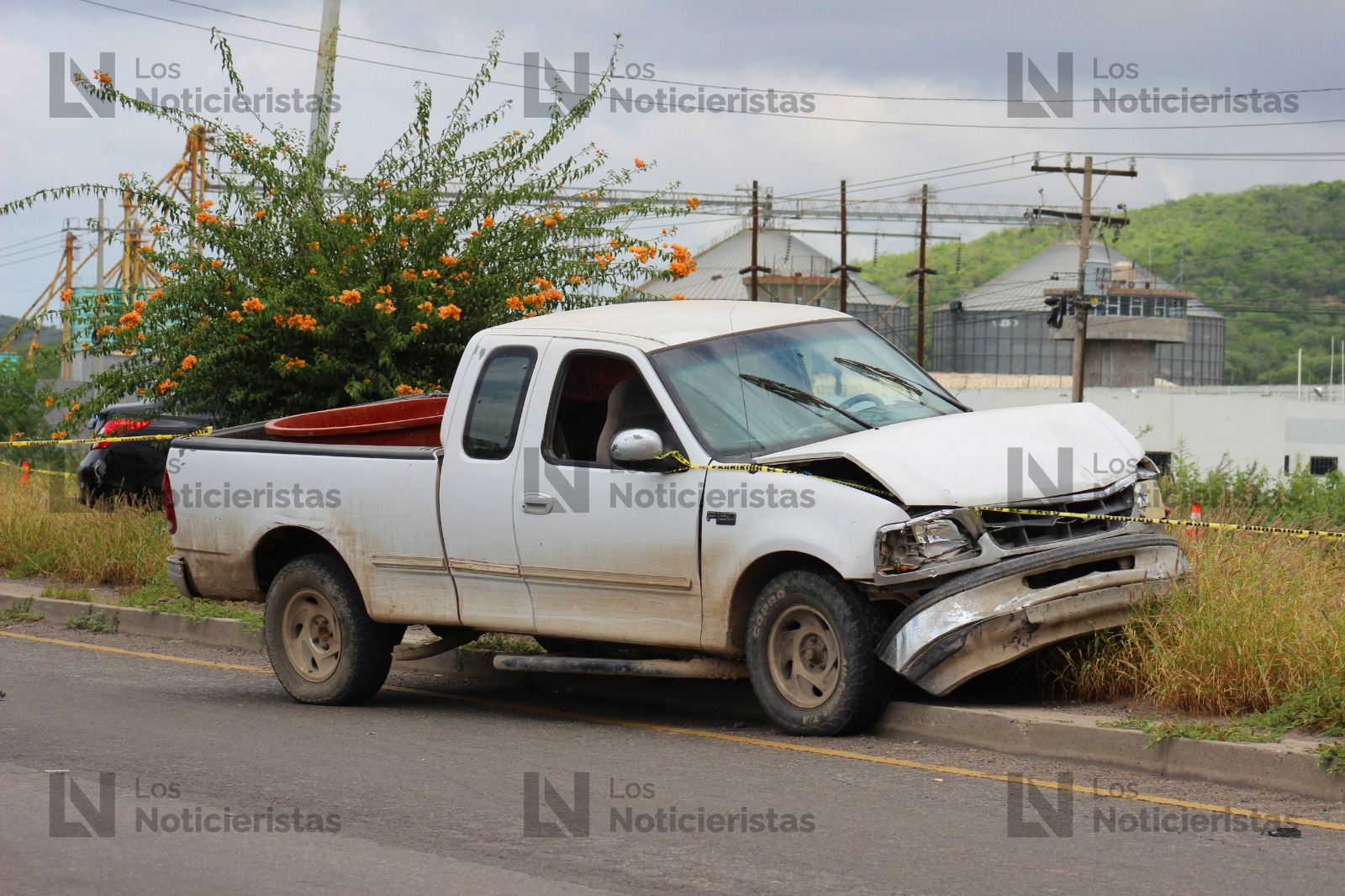 Mujer pierde la vida en fuerte choque sobre la carretera Internacional México 15, al sur de Mazatlán
