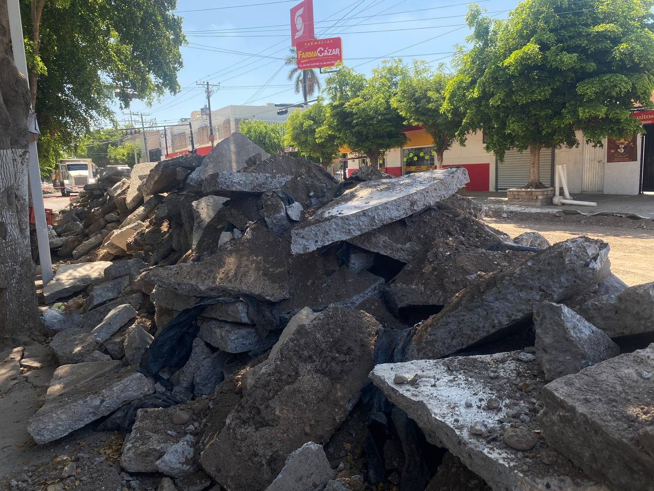 Hasta en 70% han caído las ventas en negocios de la calle Cuauhtémoc en Guasave por reparaciones; esperan que esta sea 'la buena'