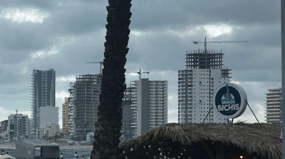 ¡Mazatlán, ahí viene el agua! Se espera tarde lluviosa este viernes; PC emite recomendaciones