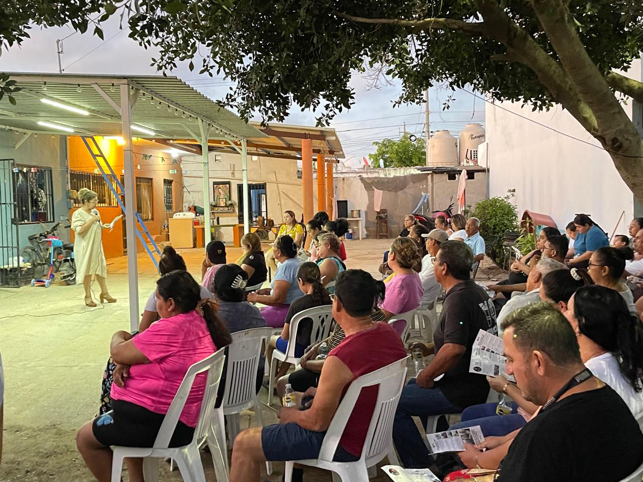 Olegaria Carrasco arranca su informe itinerante en Mazatlán