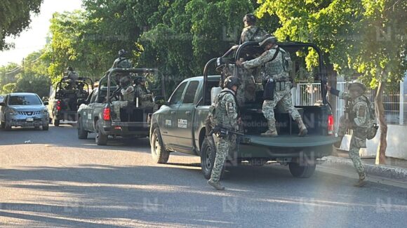 Fuerzas federales realizan operativo en distintos puntos de Guasave; se habla del cateo de una vivienda