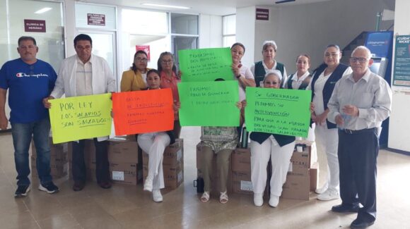 Inicia paro indefinido de labores personal de Secretaría de Salud en Los Mochis