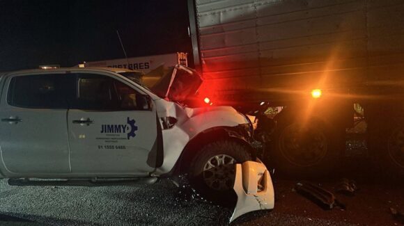 Muere conductor prensado tras chocar contra tráiler en la Mazatlán–Tepic