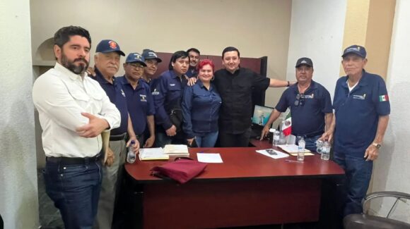 Autoridades de Guasave y Guerreros Azules acuerdan reuniones para para revisión de adeudos