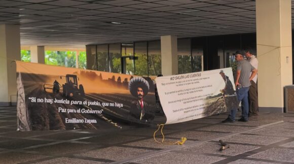 Productores agrícolas de Sinaloa toman palacio de Gobierno ante la falta de respuesta