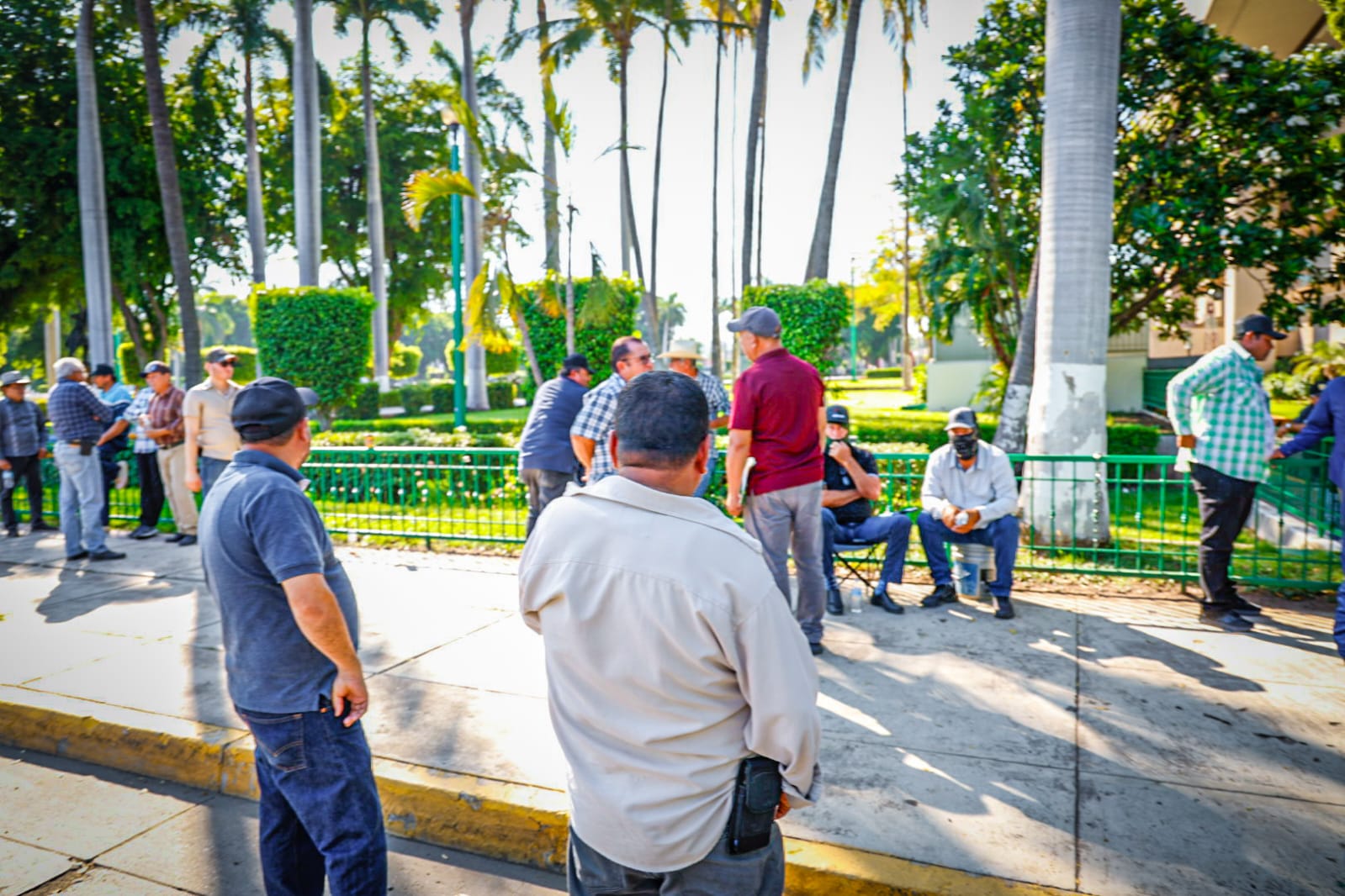 productores toman palacio de gobierno