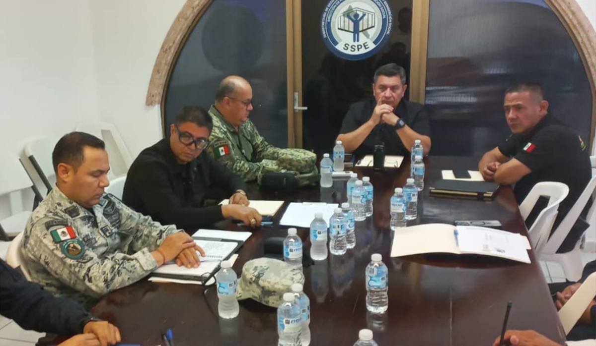 Reunión para coordinar acciones de seguridad en el penal de Aguaruto, en Culiacán