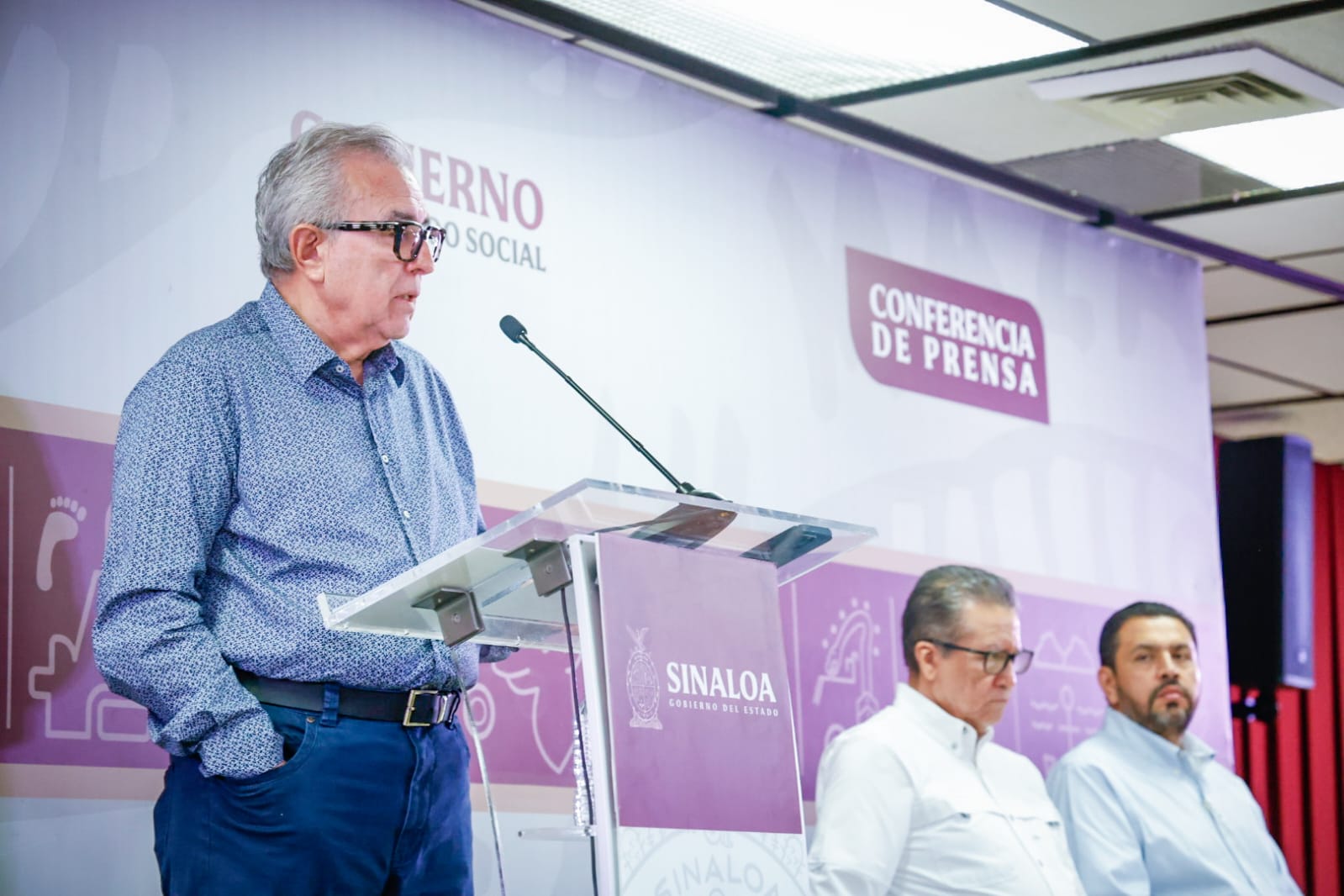 ruben rocha moya gobernador de sinaloa