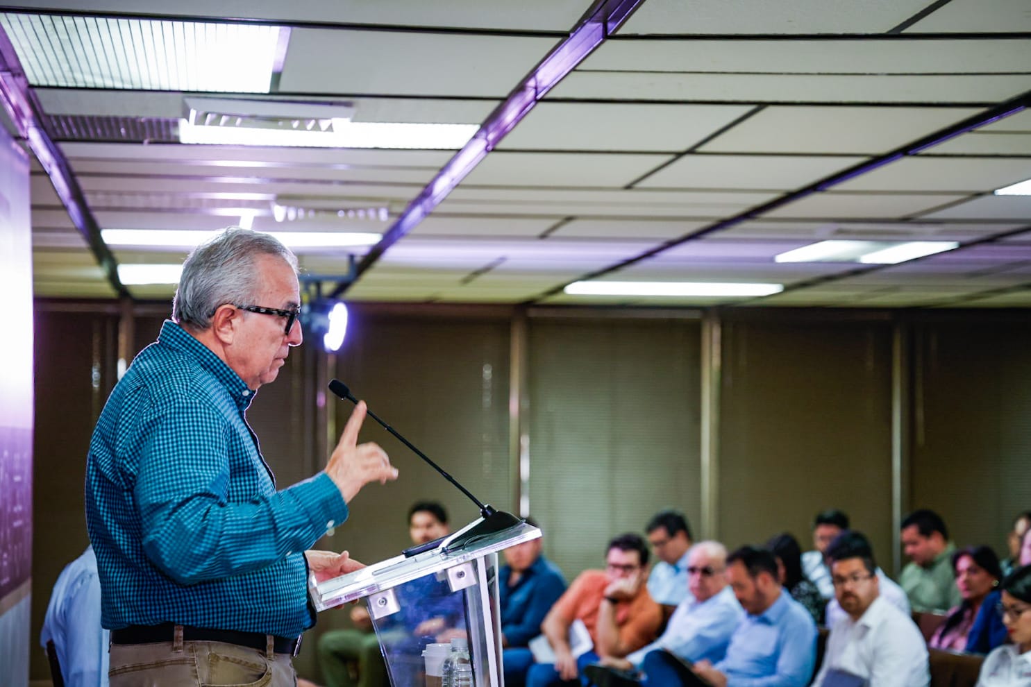 Más de 340 beneficiarios y cerca de mil apoyos entregados por programa ‘Equipa Sinaloa’: Rocha