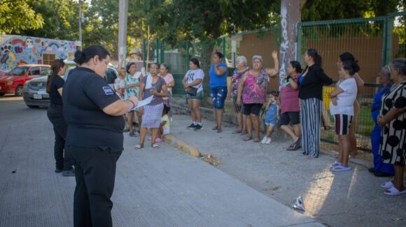 Con Seguri-chat buscan fortalecer la seguridad en la colonia Azteca de Mazatlán