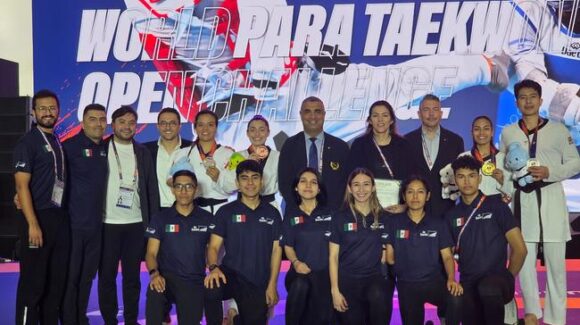 María Espinoza guía a Selección de Parataekwondo en campamento en Corea