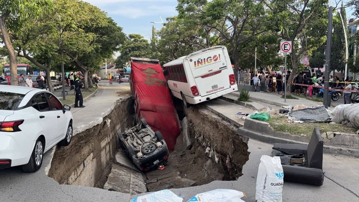 Socavón en Guadalajara