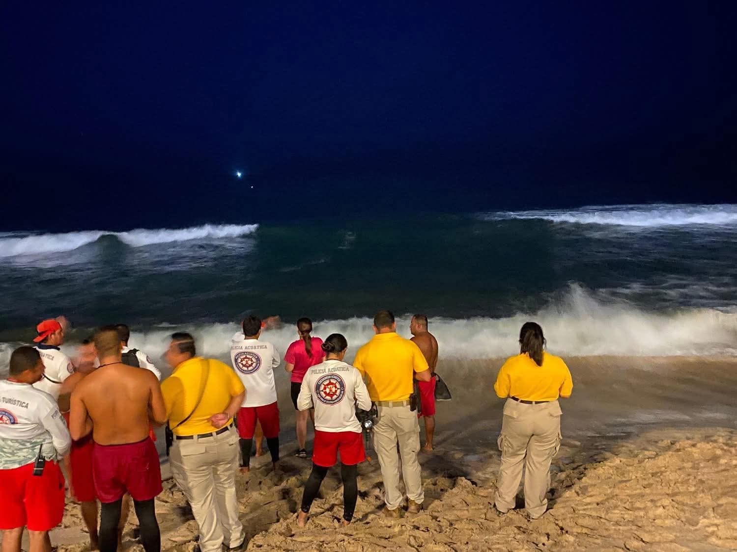 Suspenden búsqueda de joven desaparecido en mar de Mazatlán